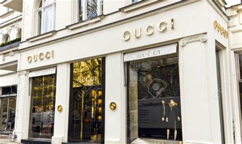 gucci lavora con noi corporate|gucci outlet job.